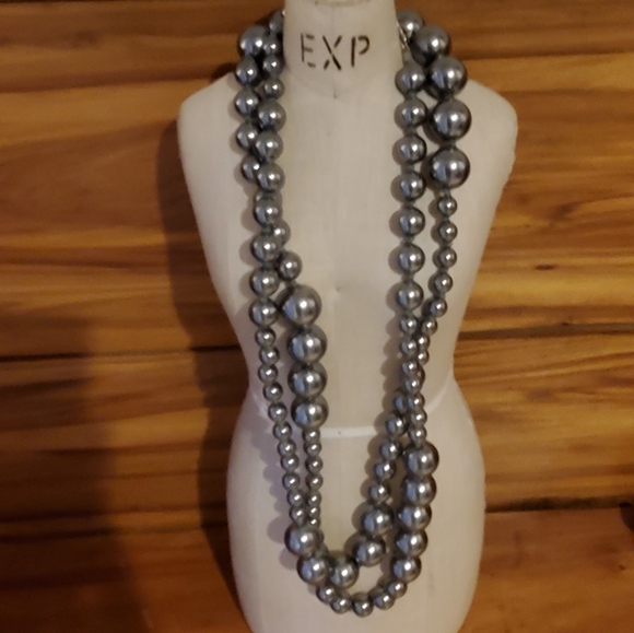 CHICO'S Gray Faux Pearl Necklace - Picture 4 of 10